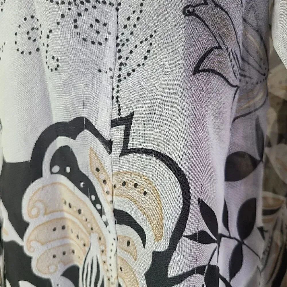 Nicola Sheer Button Up Top - Picture 5 of 8